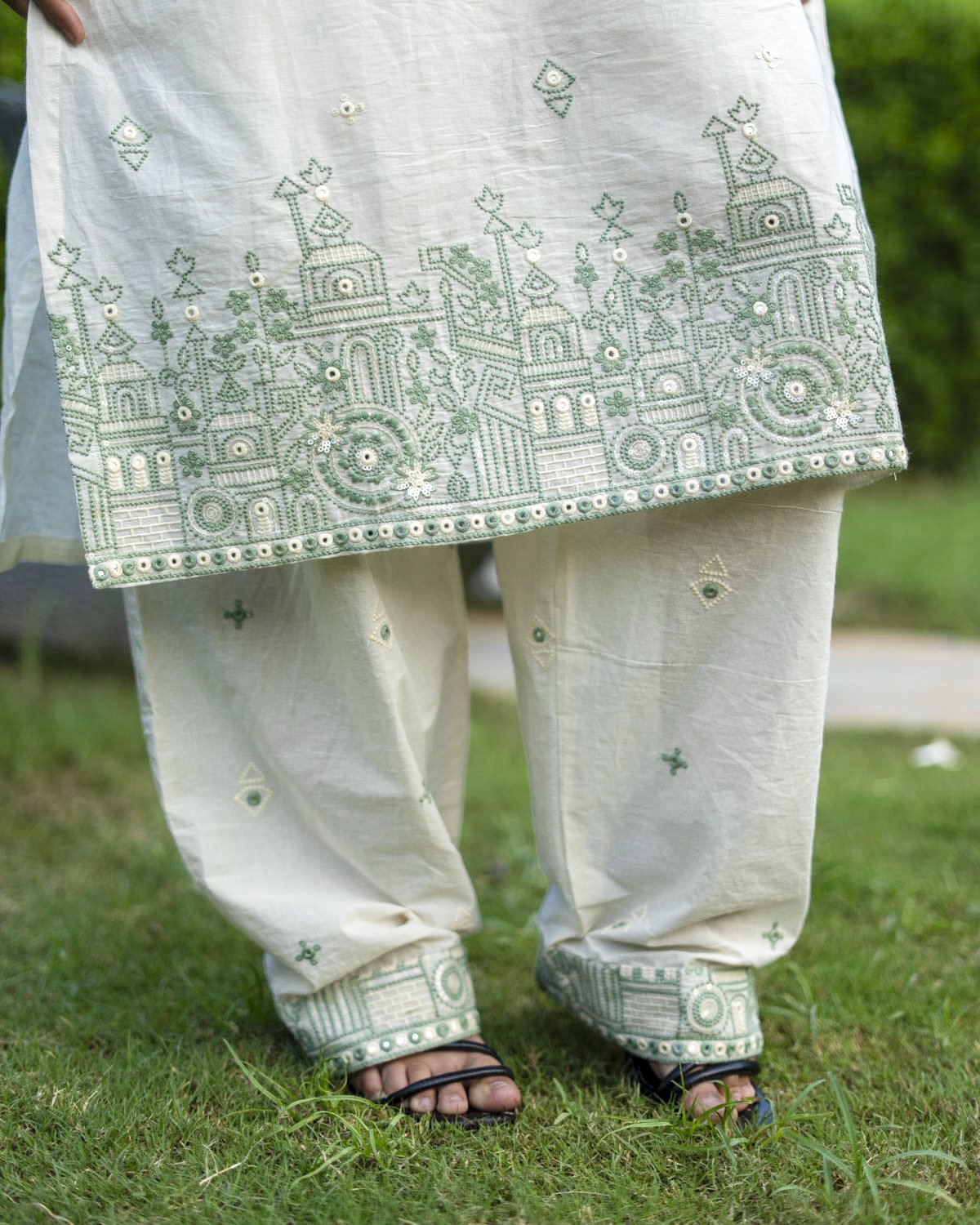 Pure Cotton Embroidered Kurta Pant Set for Women - Image 3